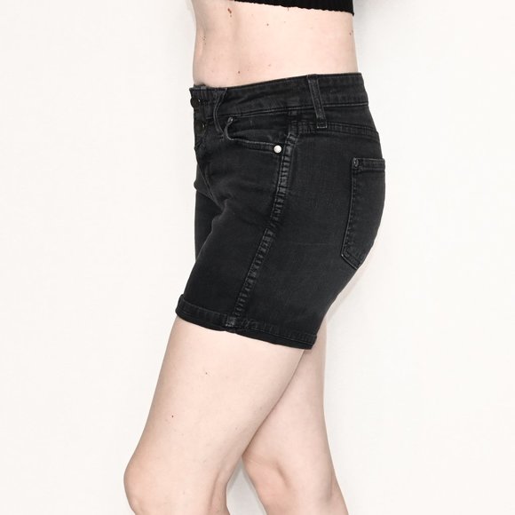VINCE Luce Black Mid-Rise Denim Shorts - Picture 5 of 5